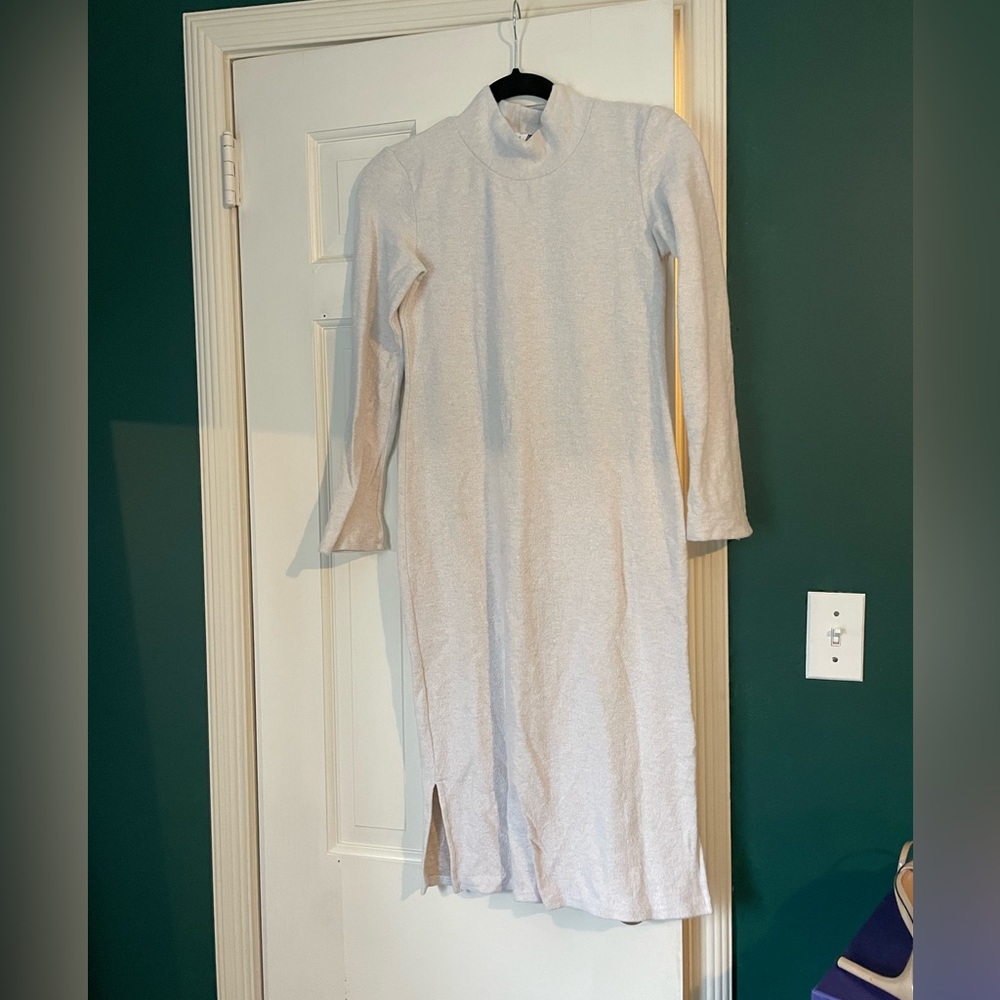 Amour Vert Womens Size small Ivory Organic Cotton Stretch Sweater Dress